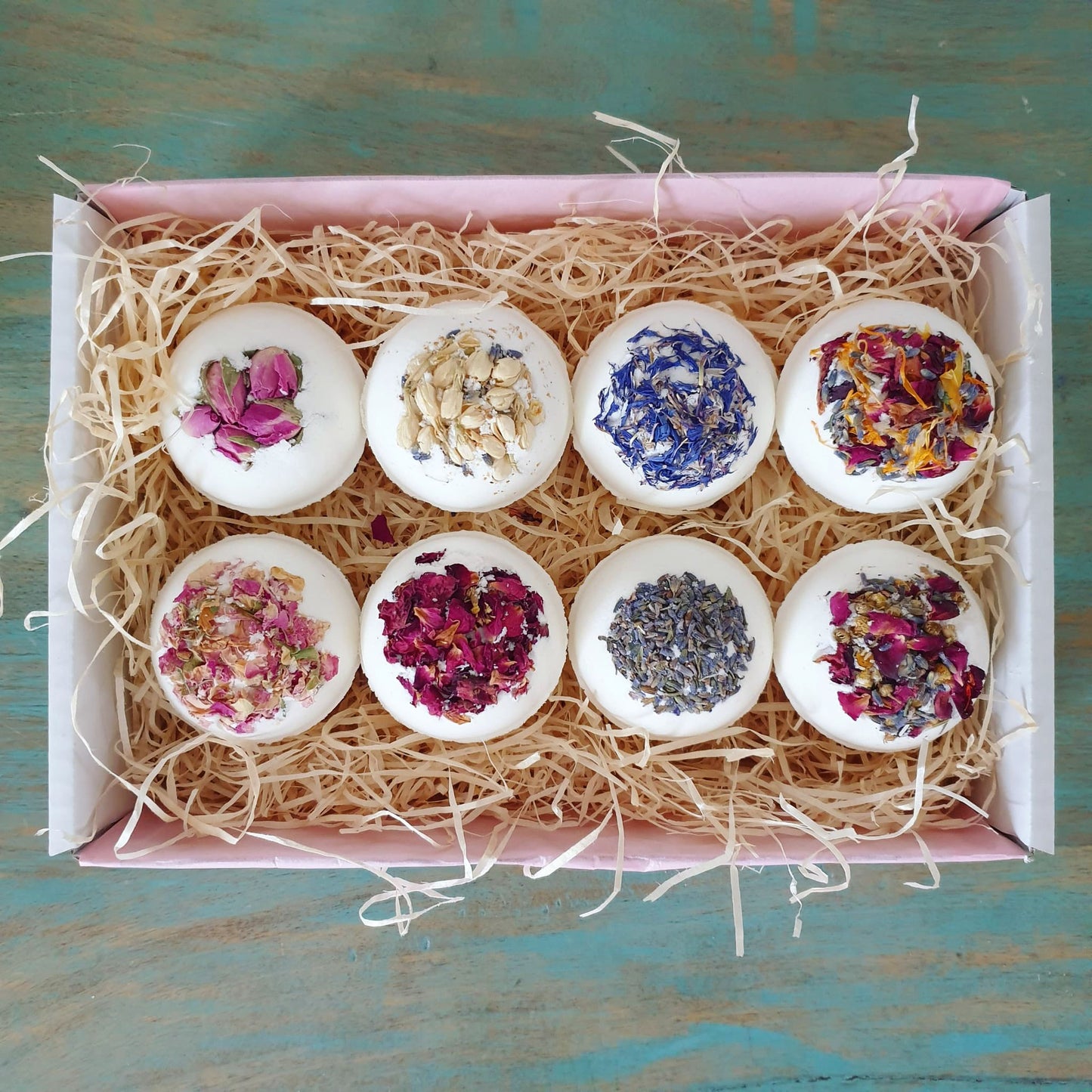 Secret Bath Bombs Pack of 8 (1000g)